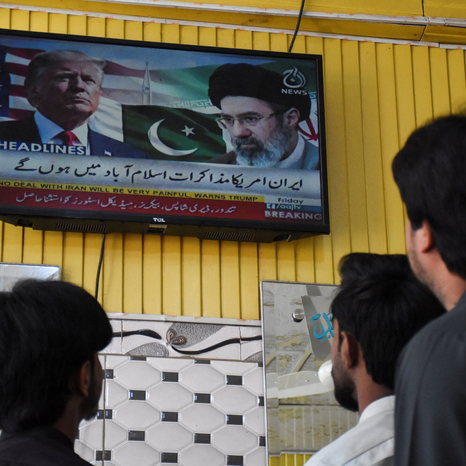 Facing Many Crises, Pakistan Tries to End a Big One — in Iran