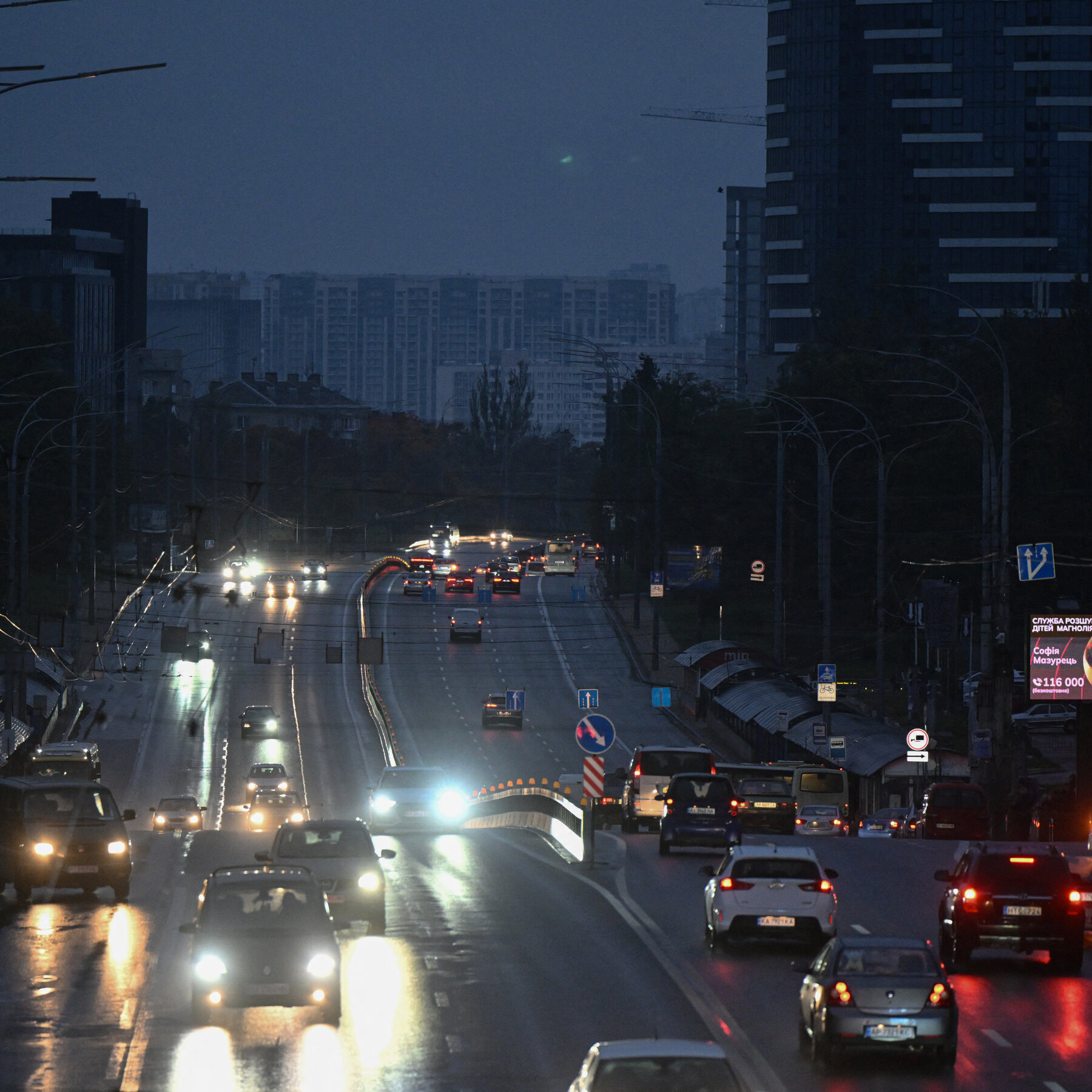 As Winter Nears, Russian Strikes on Ukraine’s Energy Grid Cause Blackouts