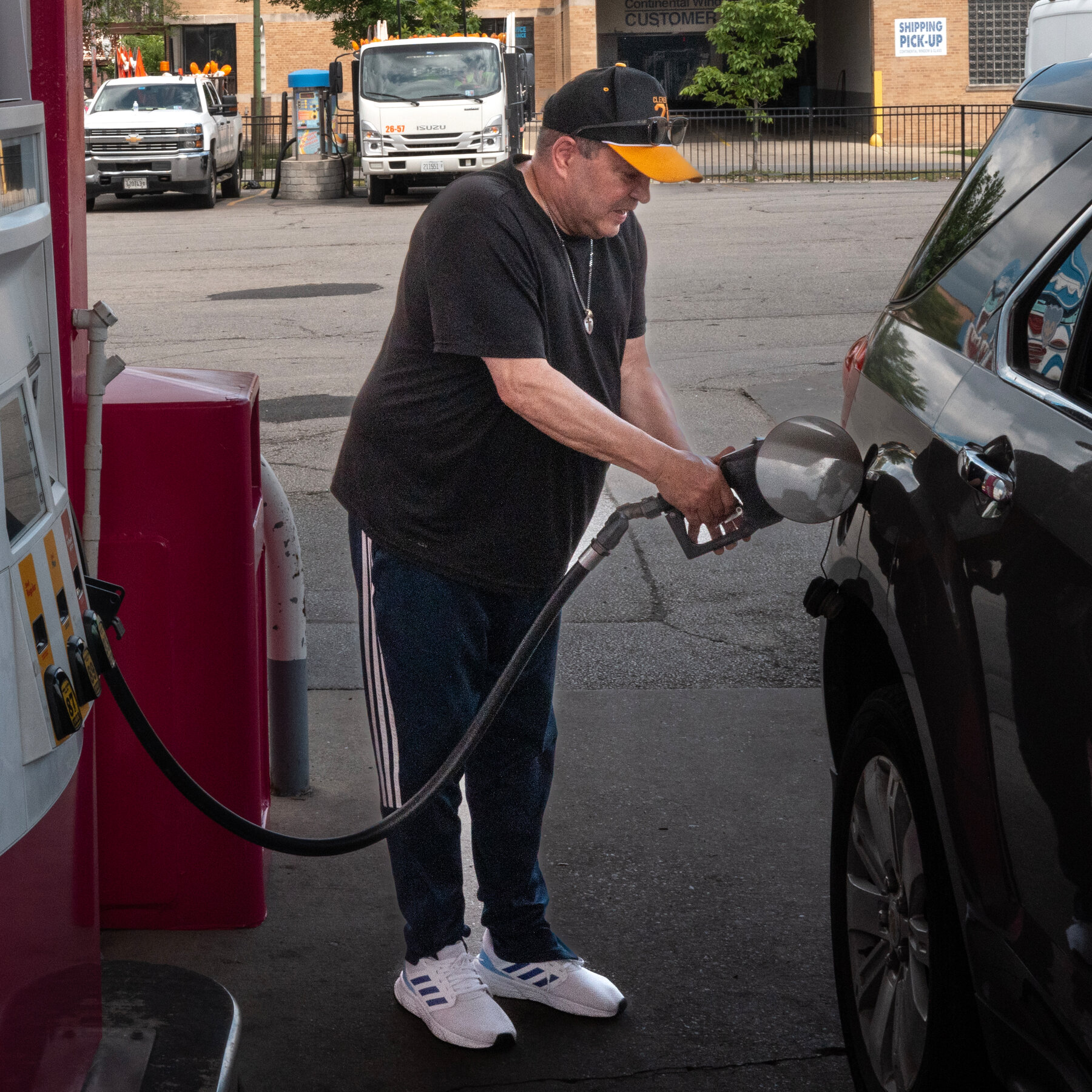 Oil Prices Rise as U.S. Launches New Attack on Iran