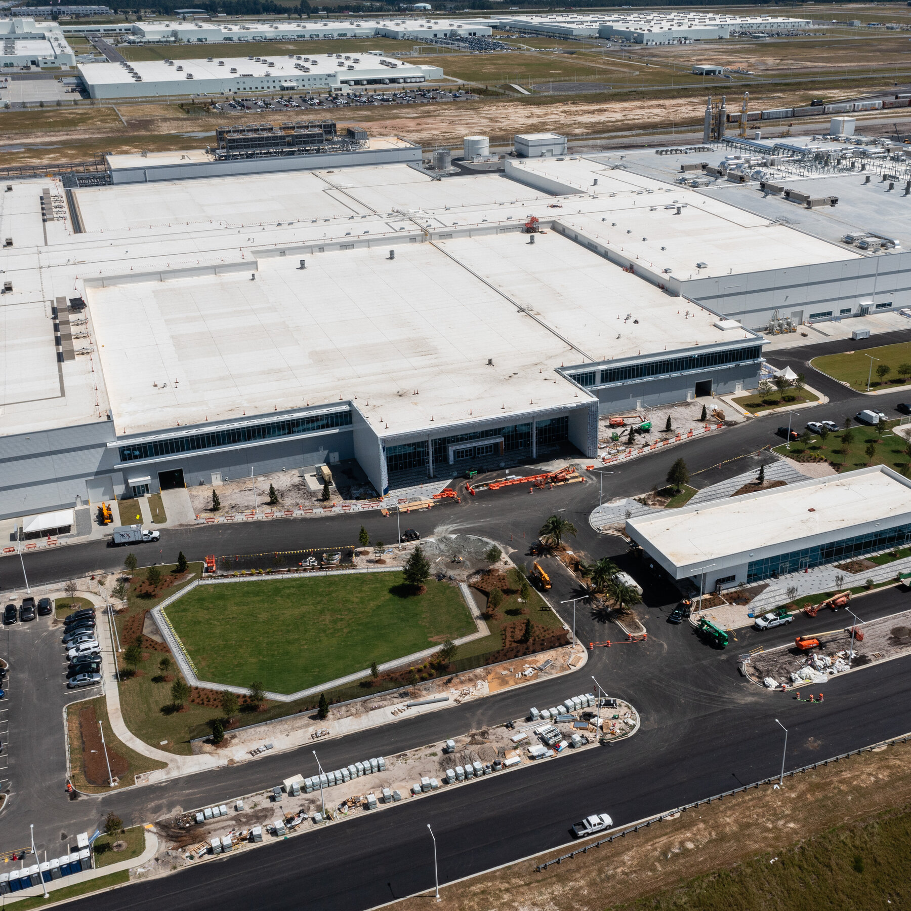 Hyundai I.C.E. Raid Detained Workers With Short-Term Business Visas