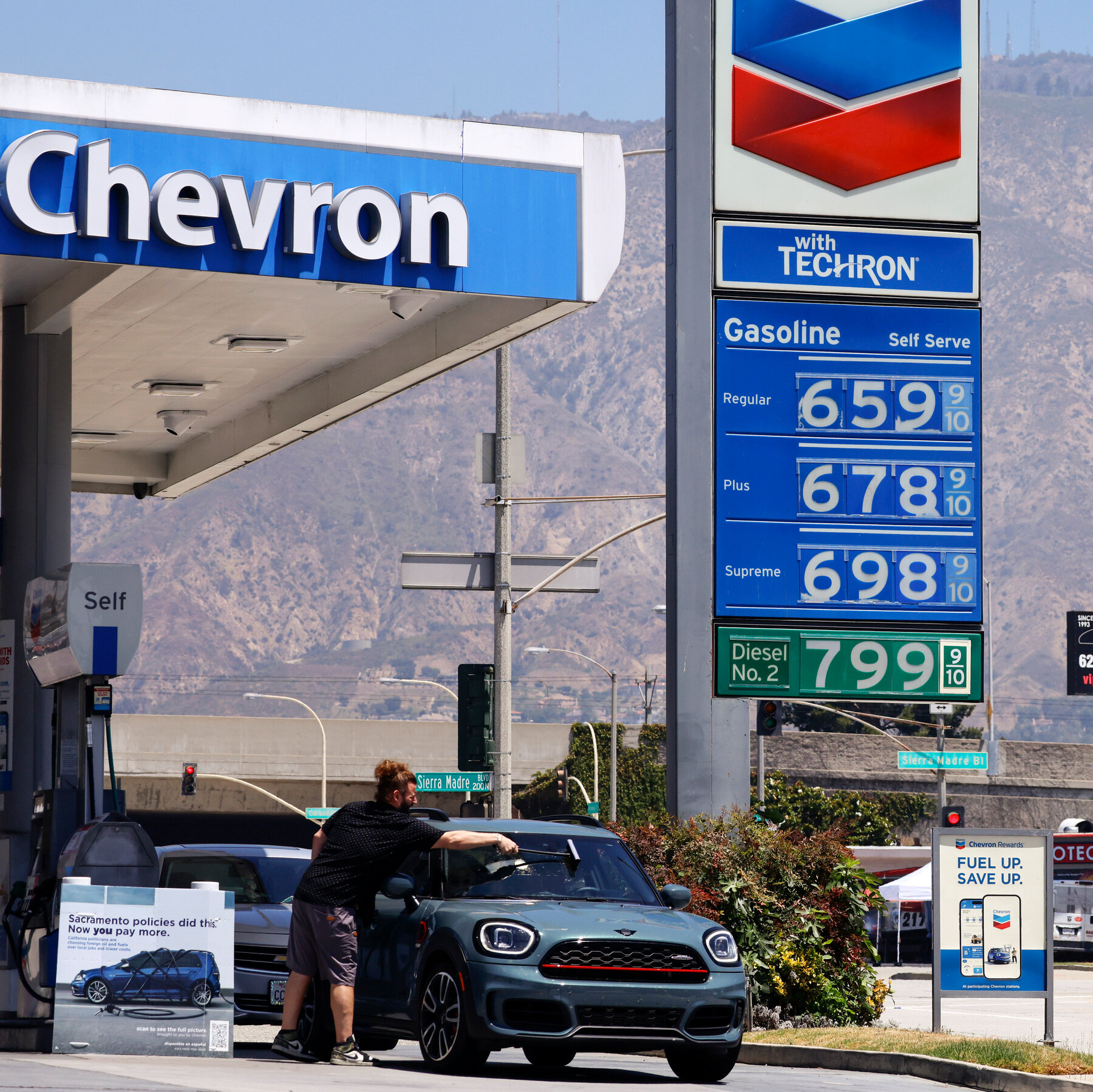 Trump Proposes Suspending Federal Gas Tax