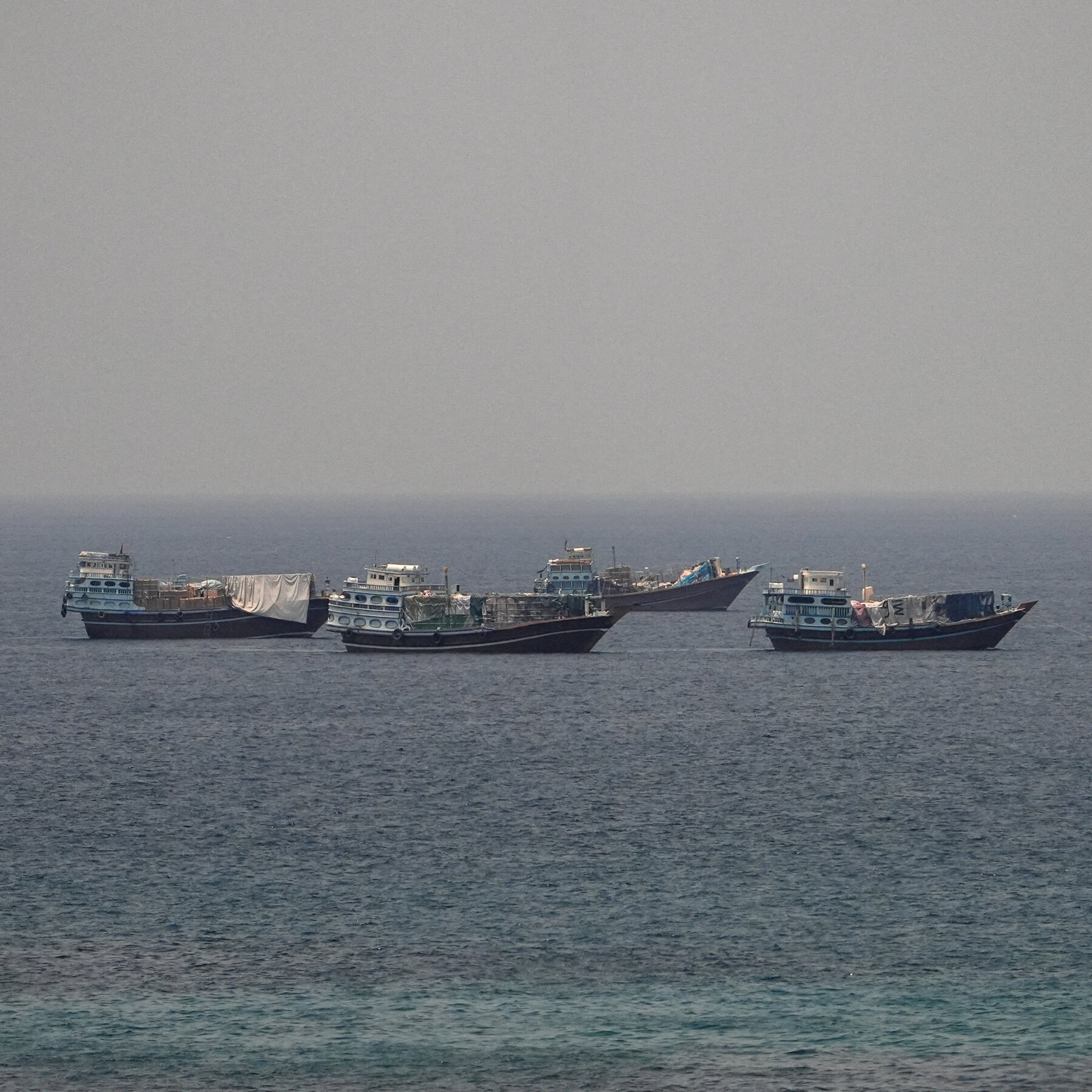 Iran’s Top Diplomat in Oman for Talks on Strait of Hormuz
