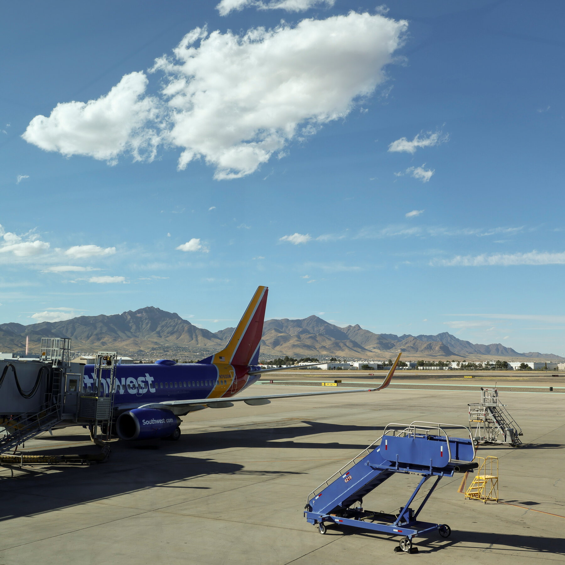 F.A.A. Halts All Flights at El Paso Airport for 10 Days