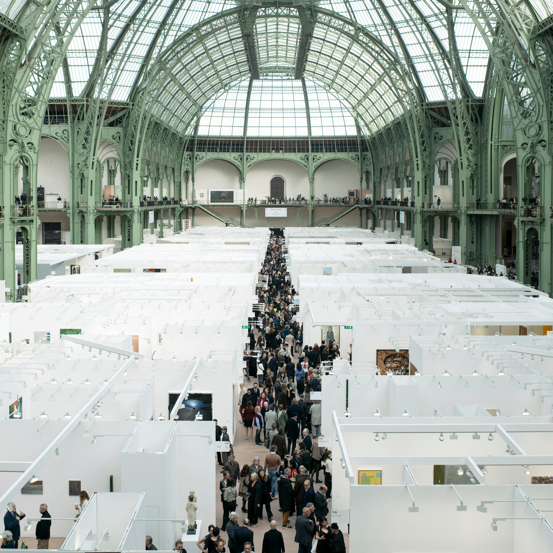 Top-End Auction Sales Help Pull Global Art Market Out of Slump, Study Says