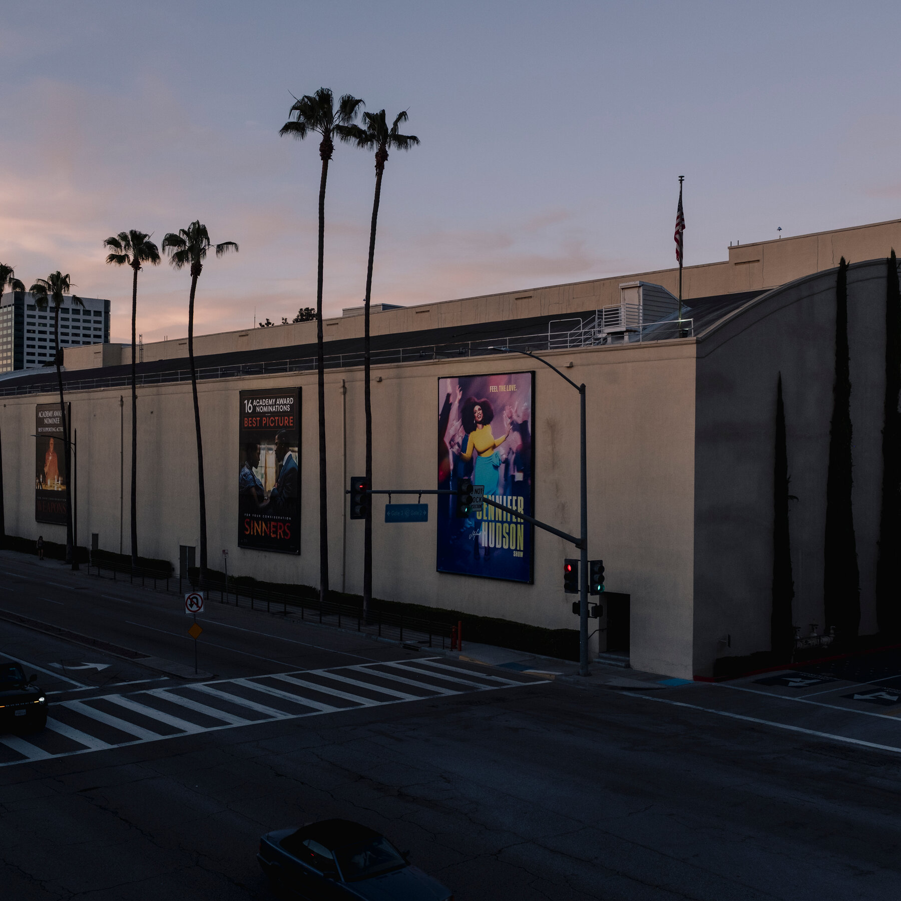 Hollywood Heavyweights Sign Letter Opposing Paramount’s Deal for Warner Bros.