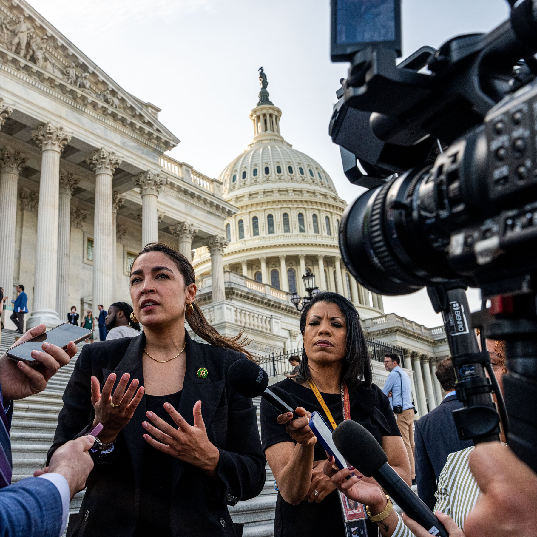 Tension Emerges Among Democratic Socialists Over 2028 Endorsement