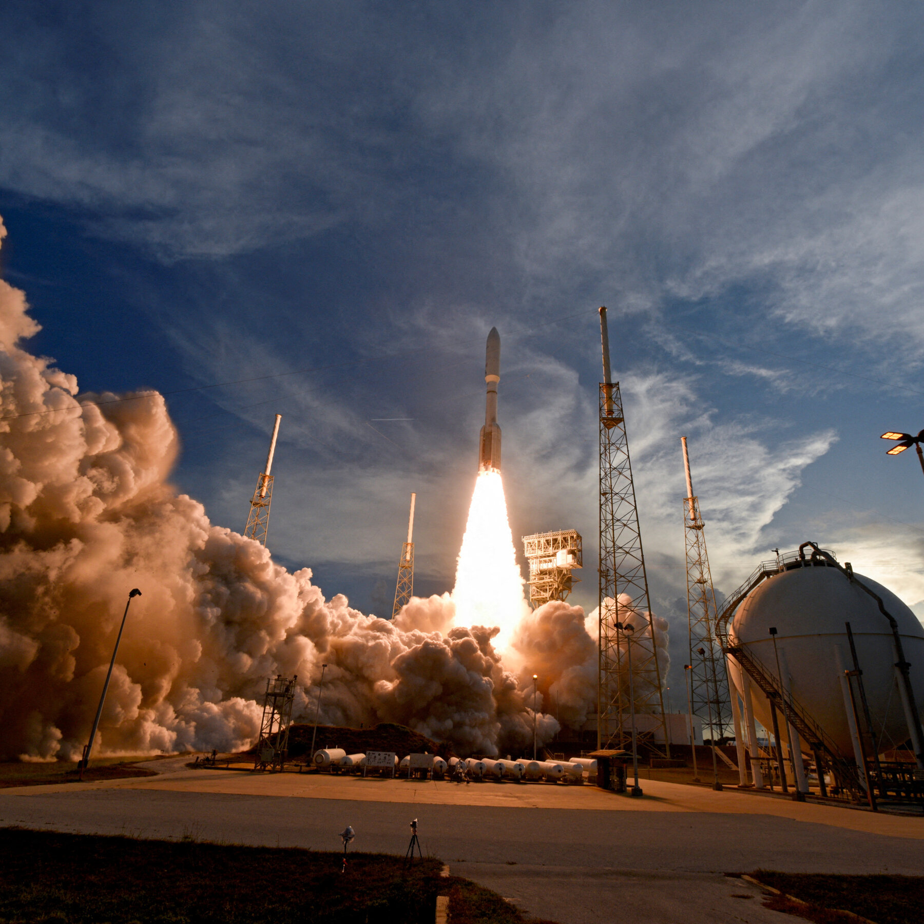 Amazon Buys Globalstar for $10.8 Billion, Movingto Expand Its Satellite Internet Service