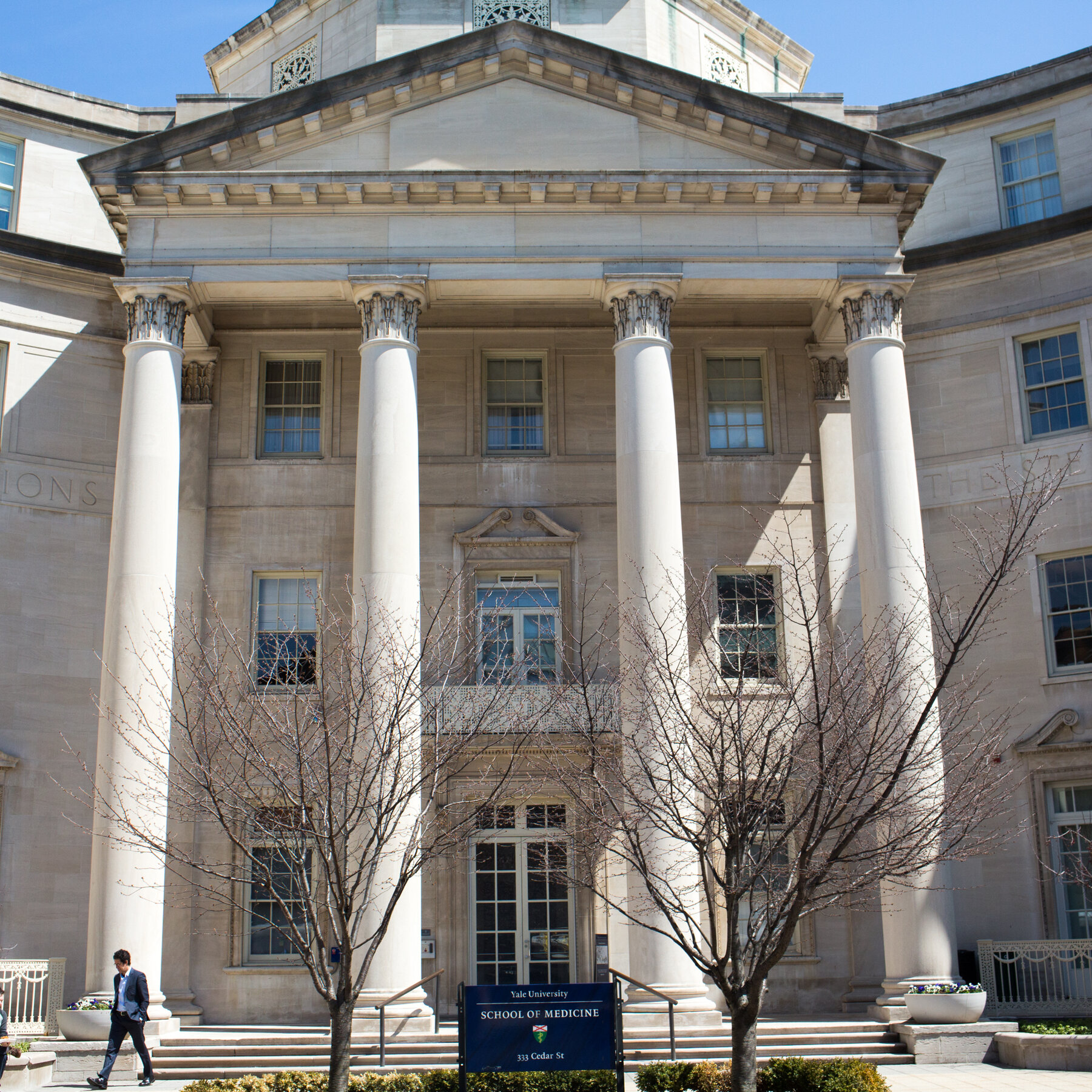Justice Dept. Accuses Yale Medical School of Discriminating Against White and Asian Applicants