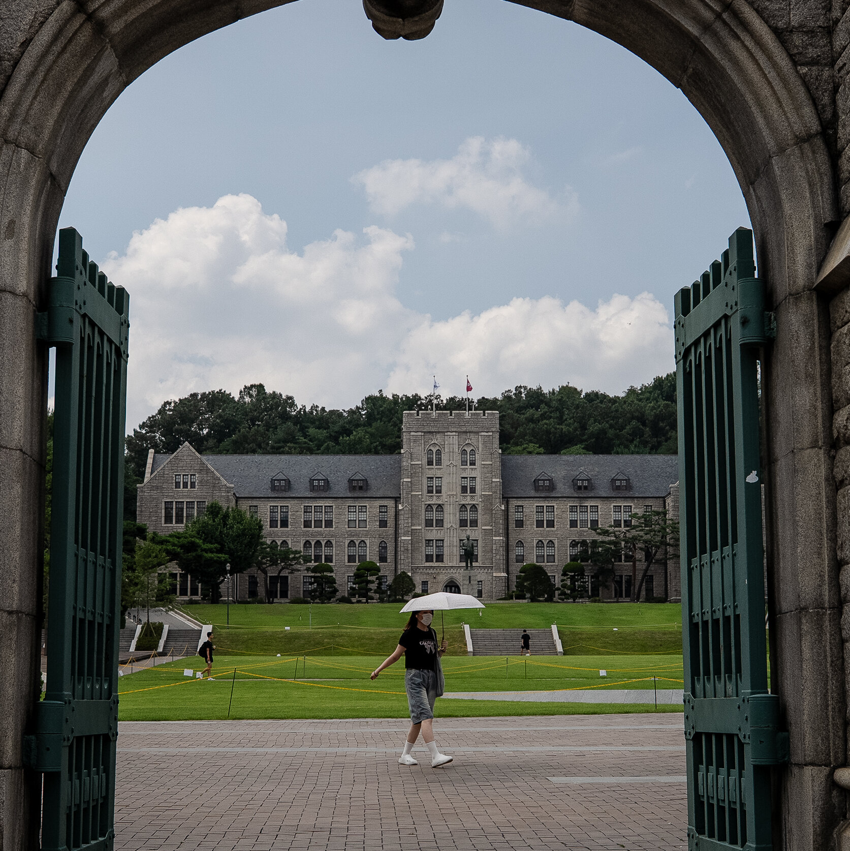 A.I. Cheating Rattles Top Universities in South Korea