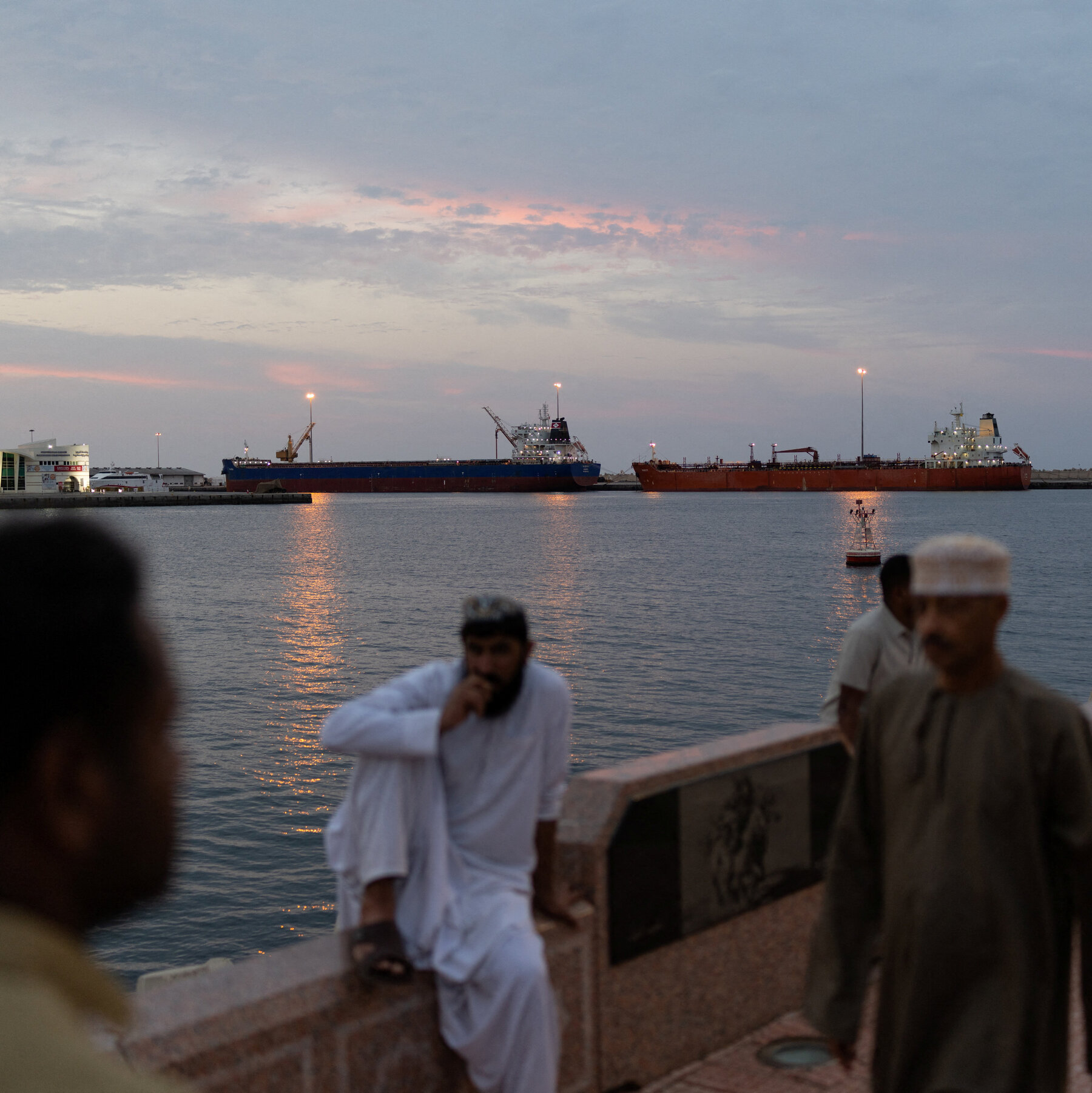 US Blockade Stops Iran-Linked Ships From Crossing Strait of Hormuz