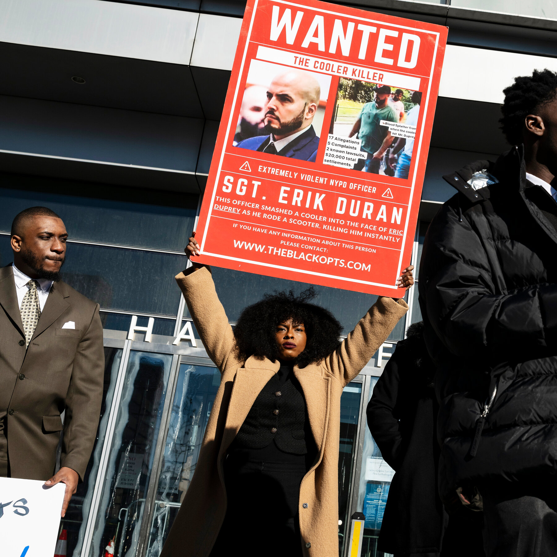 Trial to Begin for N.Y.P.D. Sergeant Who Threw Cooler at Fleeing Man