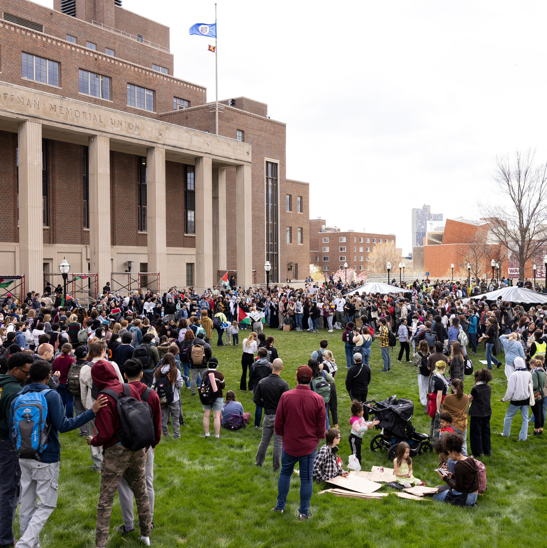 University of Minnesota, Under Federal Scrutiny, Limits Its Political Speech