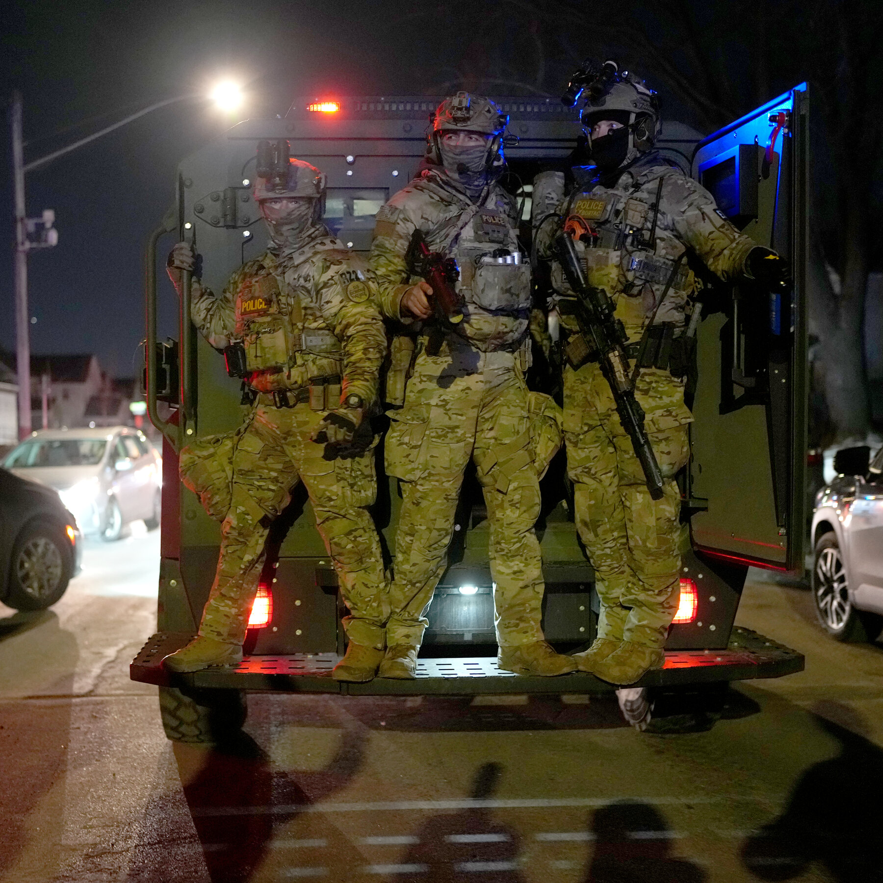 Federal Agent Shoots Immigrant in Minneapolis, Homeland Security Says