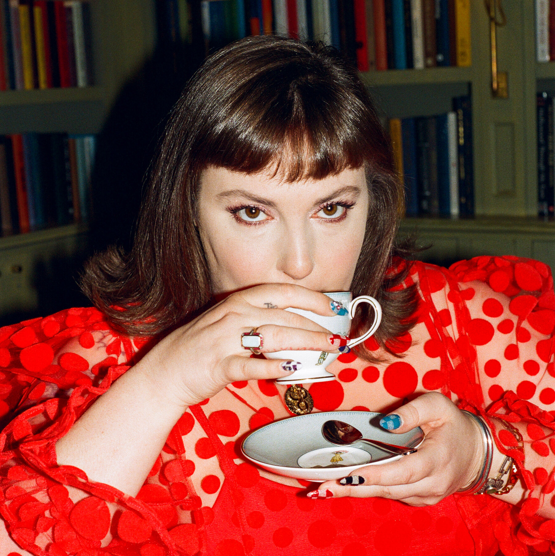 In ‘Famesick,’ Lena Dunham Diagnoses Celebrity, Illness and Herself