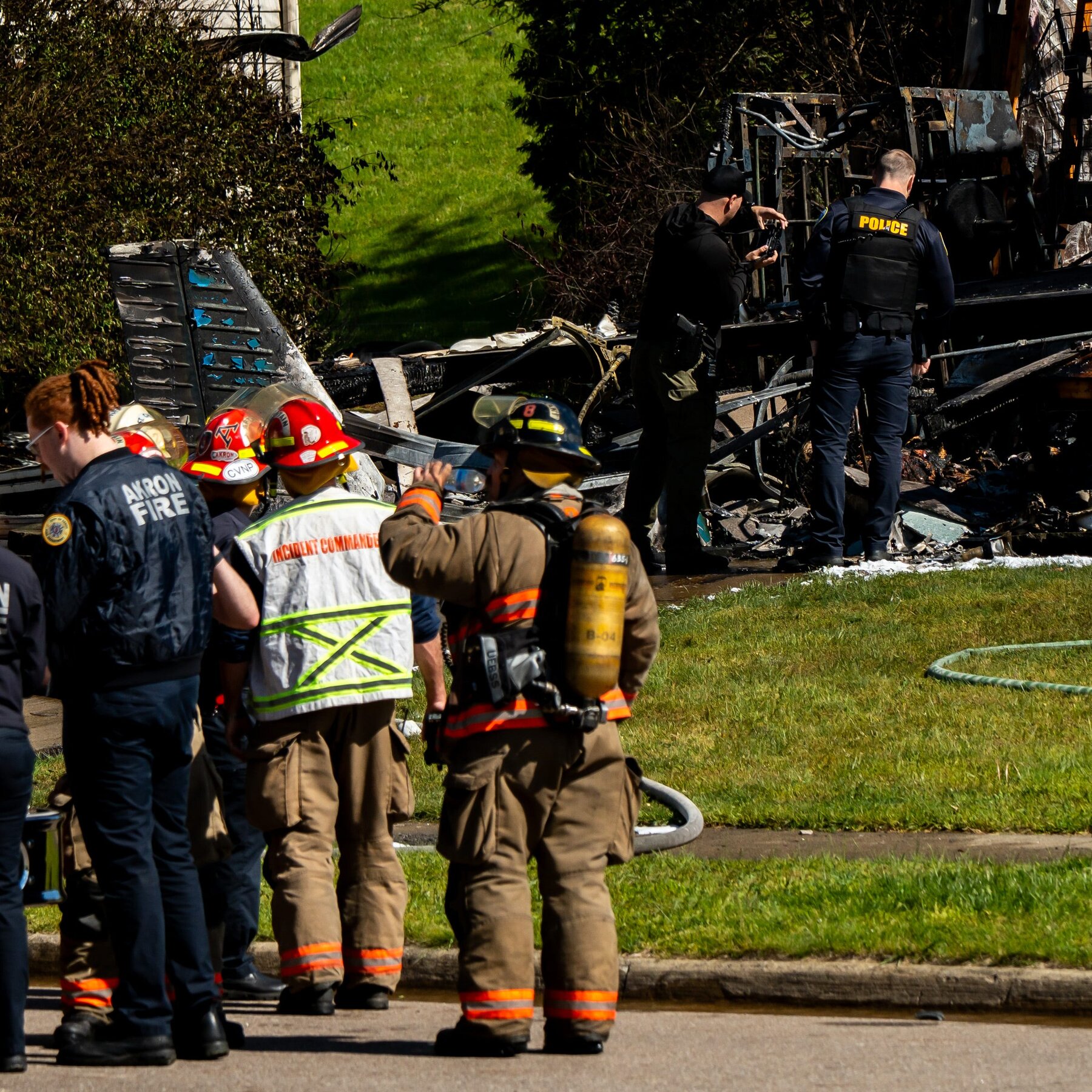Plane Crashes Into House in Ohio, Killing 2