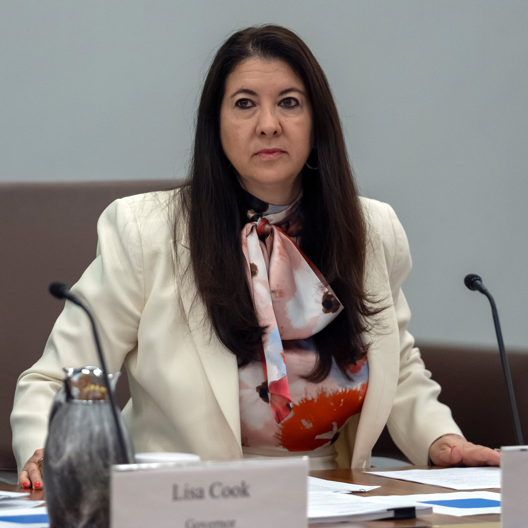 Former Fed Official Violated Trading Rules, Disclosures Show