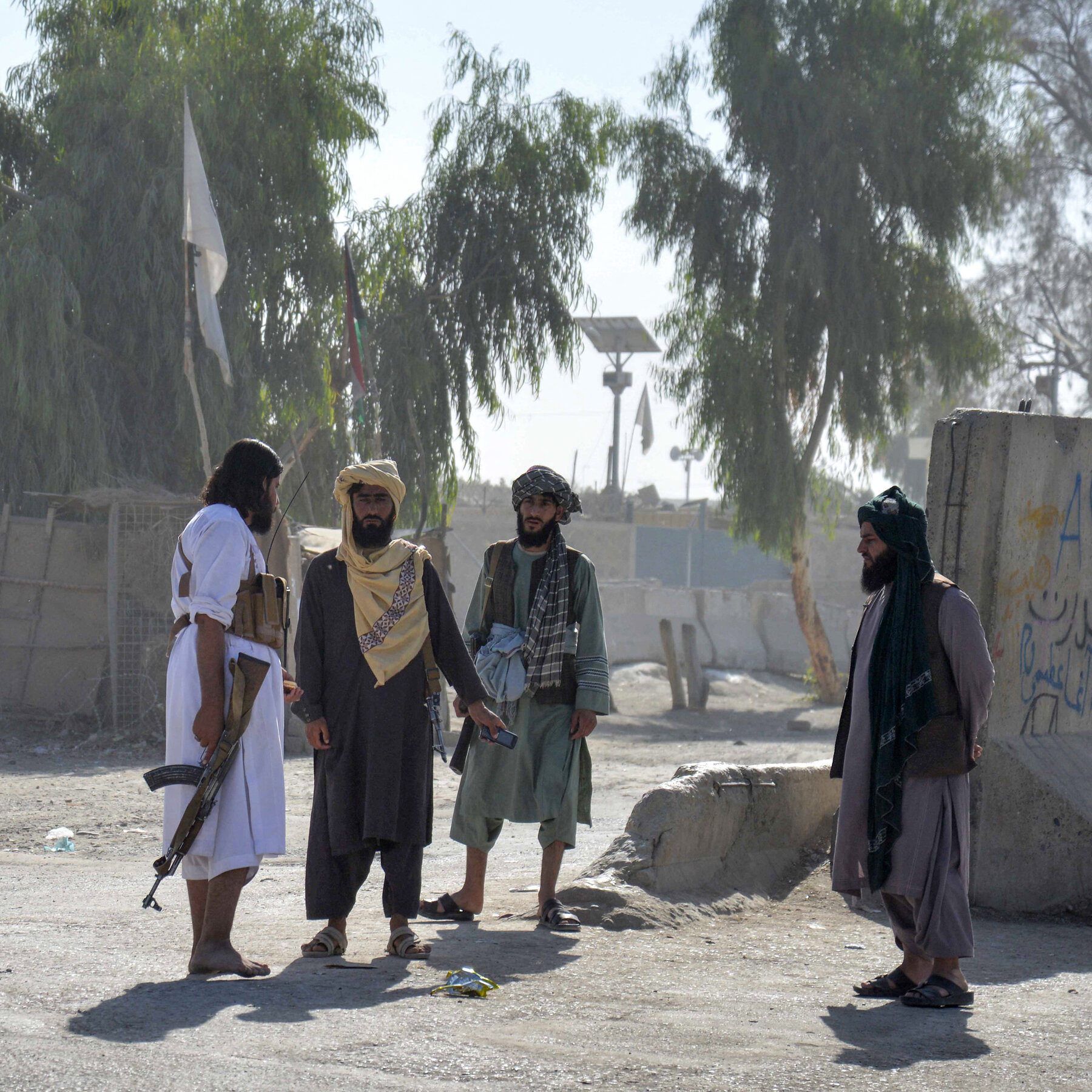 Clashes Between Afghanistan and Pakistan Kill at Least 12