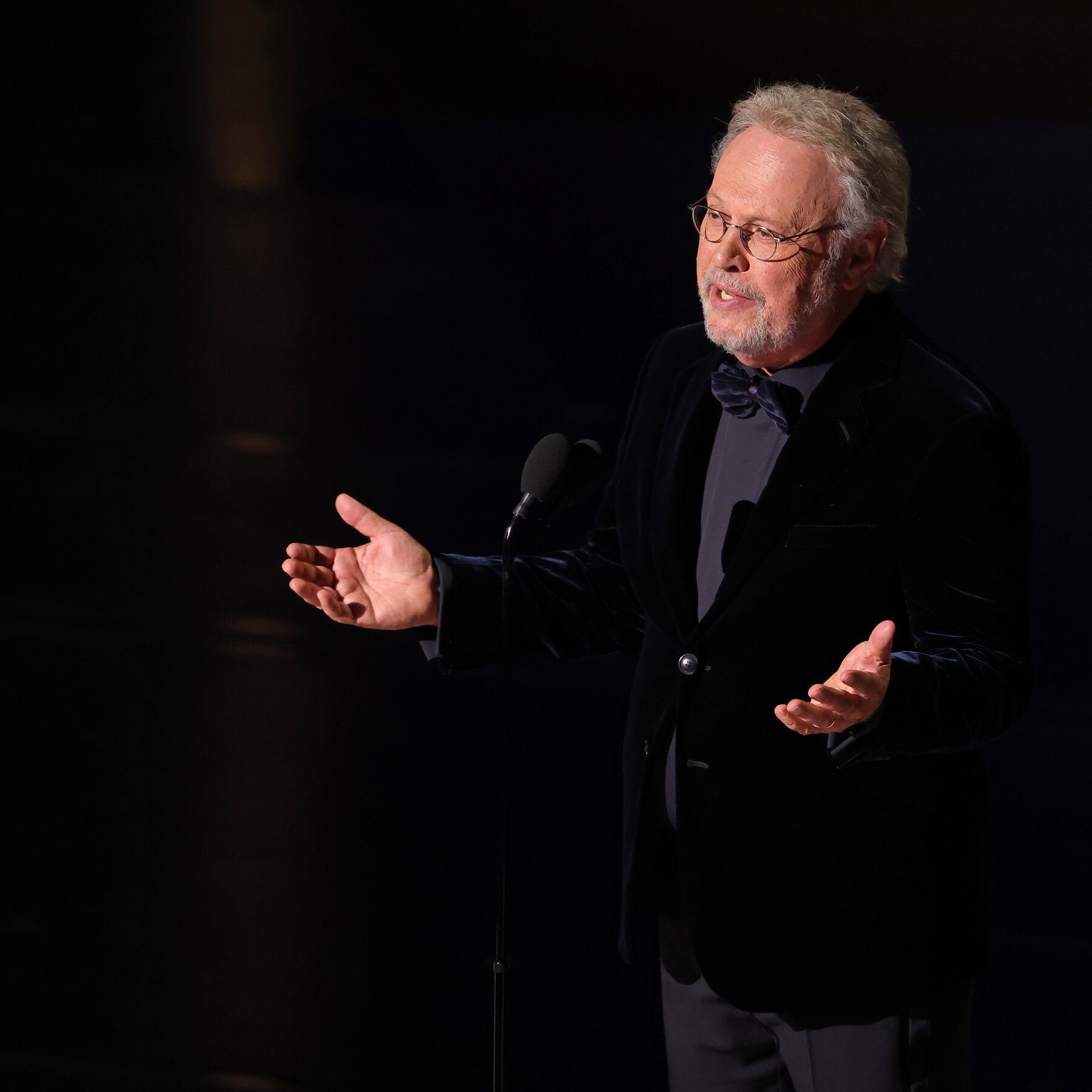 Billy Crystal to Return to Broadway With Solo Show ’860’ About Losing His Home in L.A. Fires