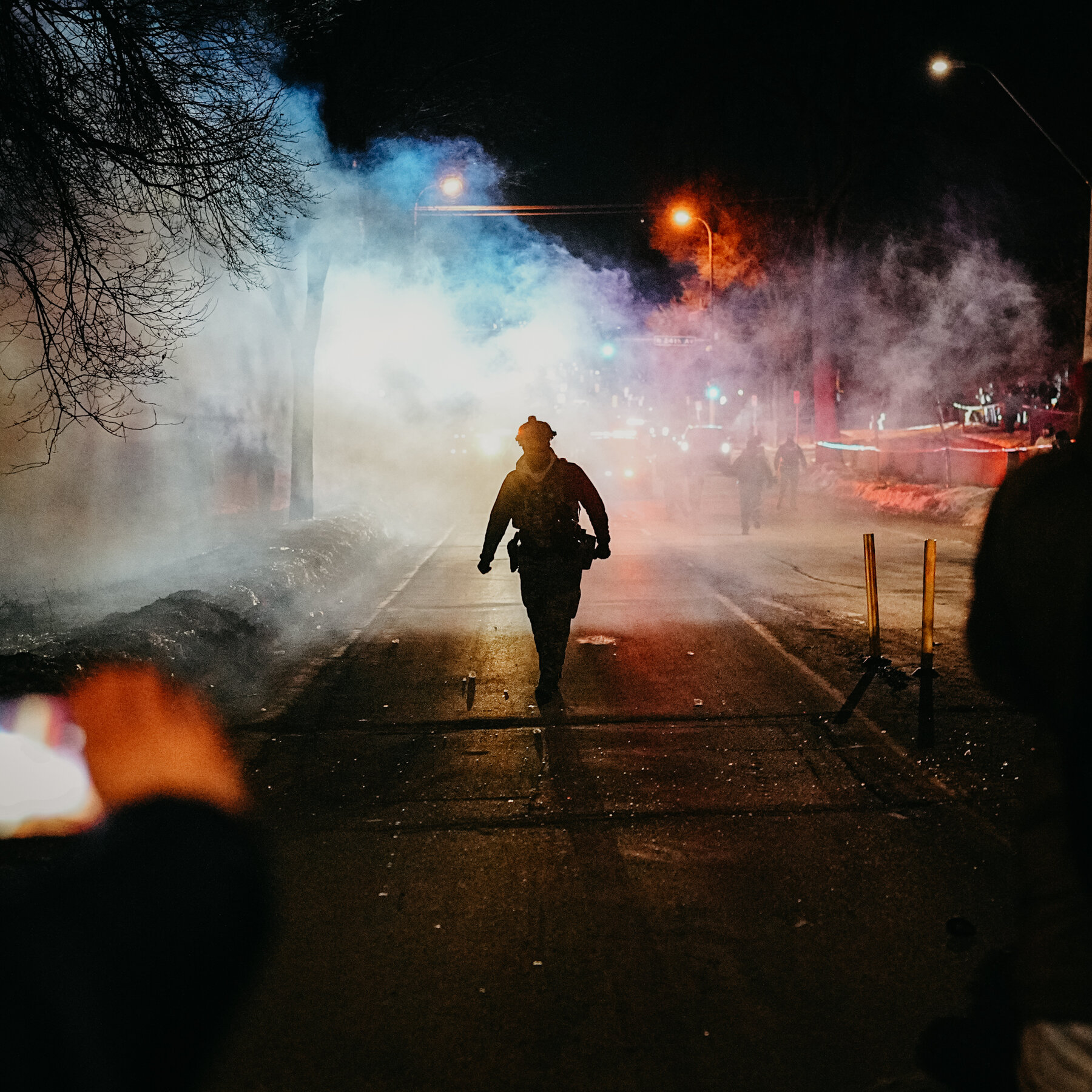 Federal Agent Shoots and Injures Man in Minneapolis, and F.B.I. Searches Reporter’s Home