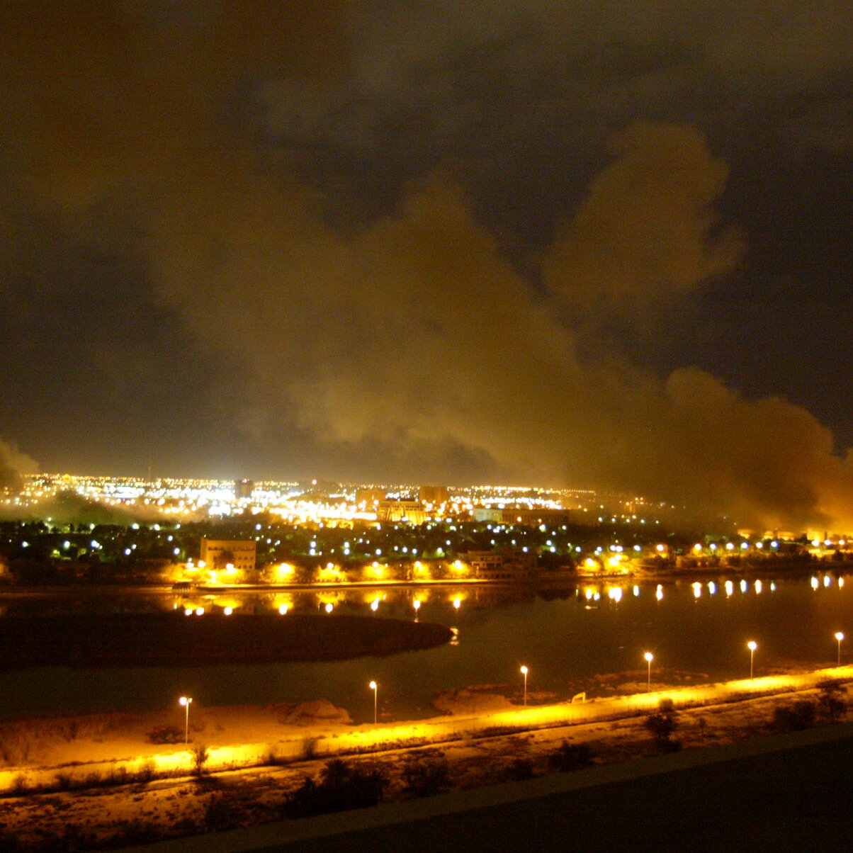 In Iraq, the U.S. Tried to Bring Allies on Board. Not in Iran.