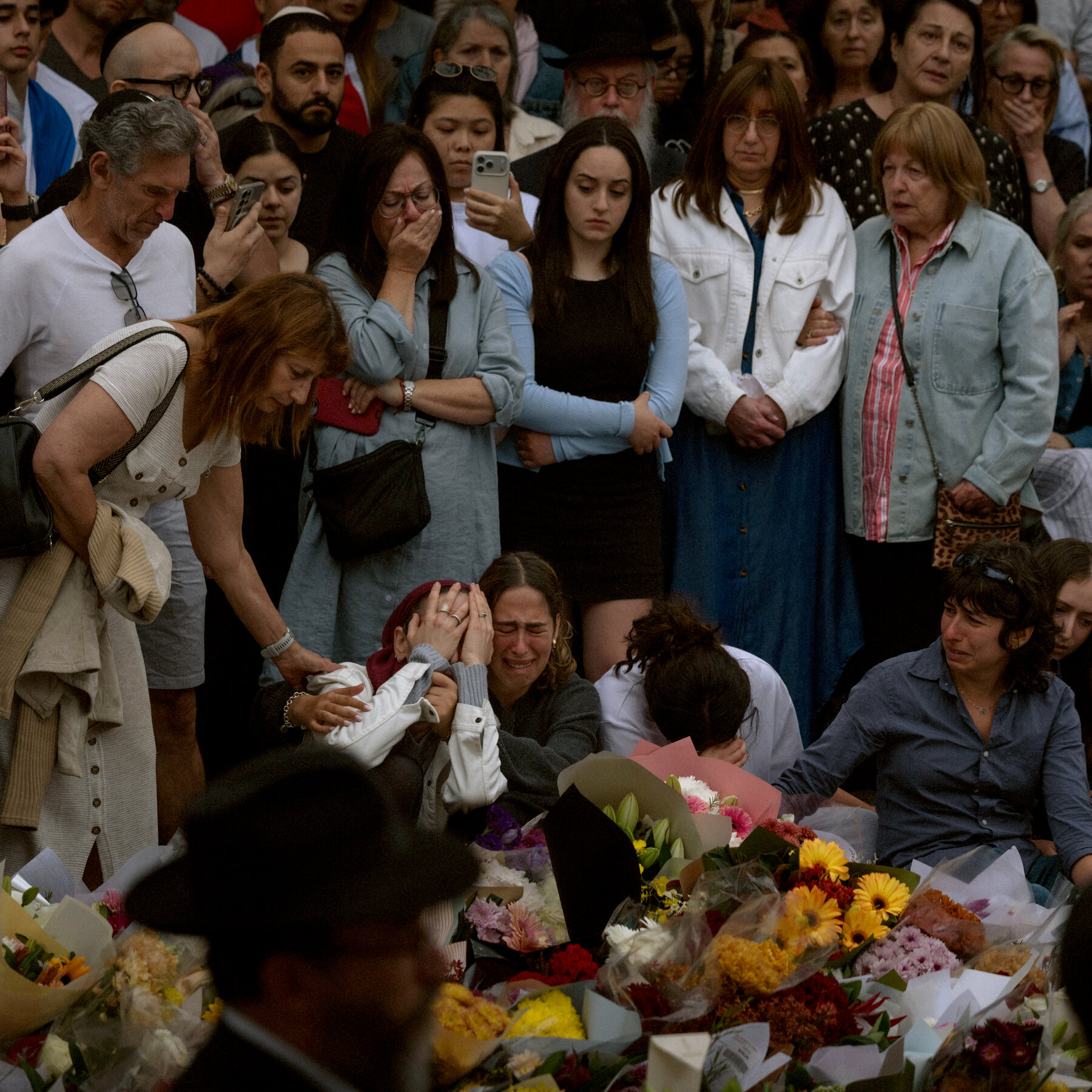 Sydney Attackers Motivated by “Islamic State Ideology,” Officials Say