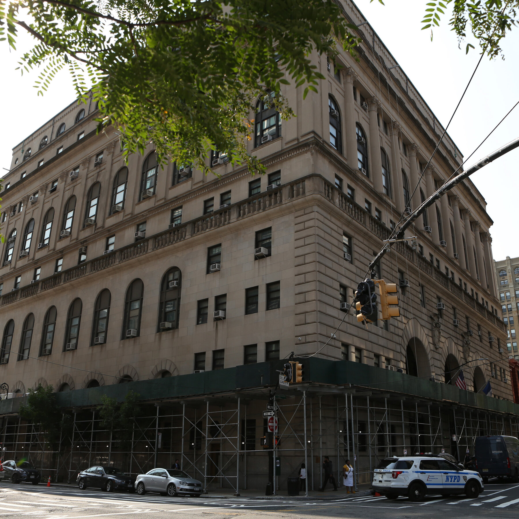Woman Gives Birth to a ‘Bouncing Baby Boy’ in Brooklyn Courtroom