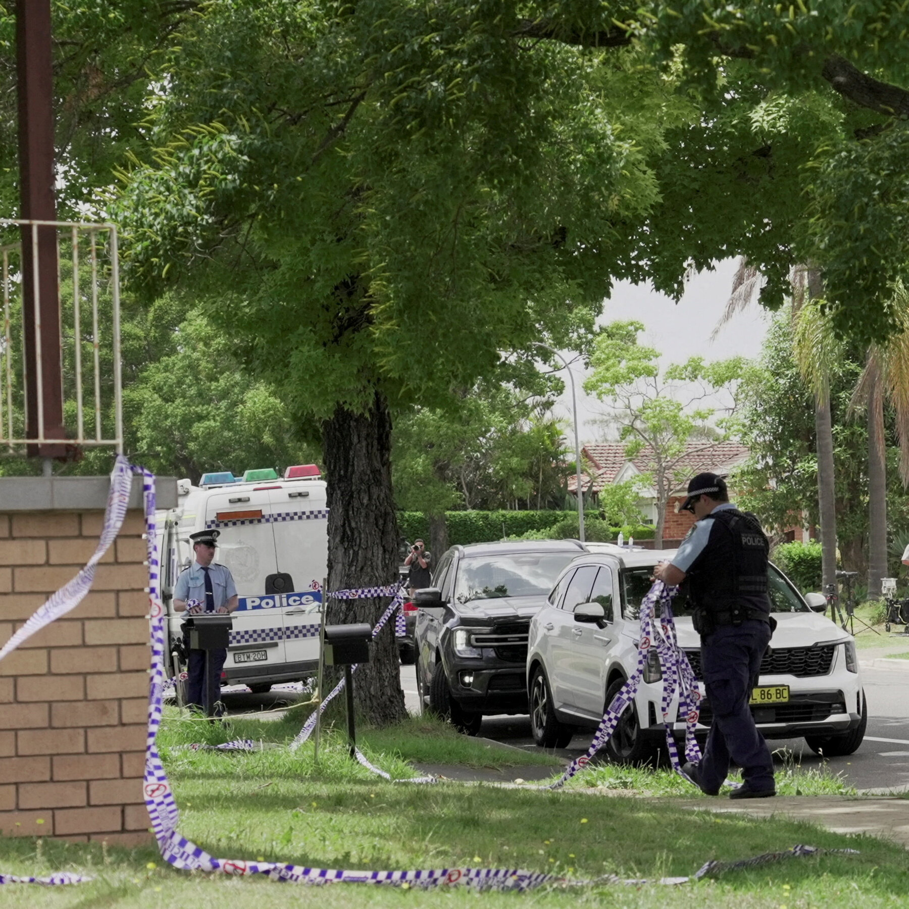 In Sydney Suburb Where Suspects Lived, Neighbor Saw ‘No Dramas’