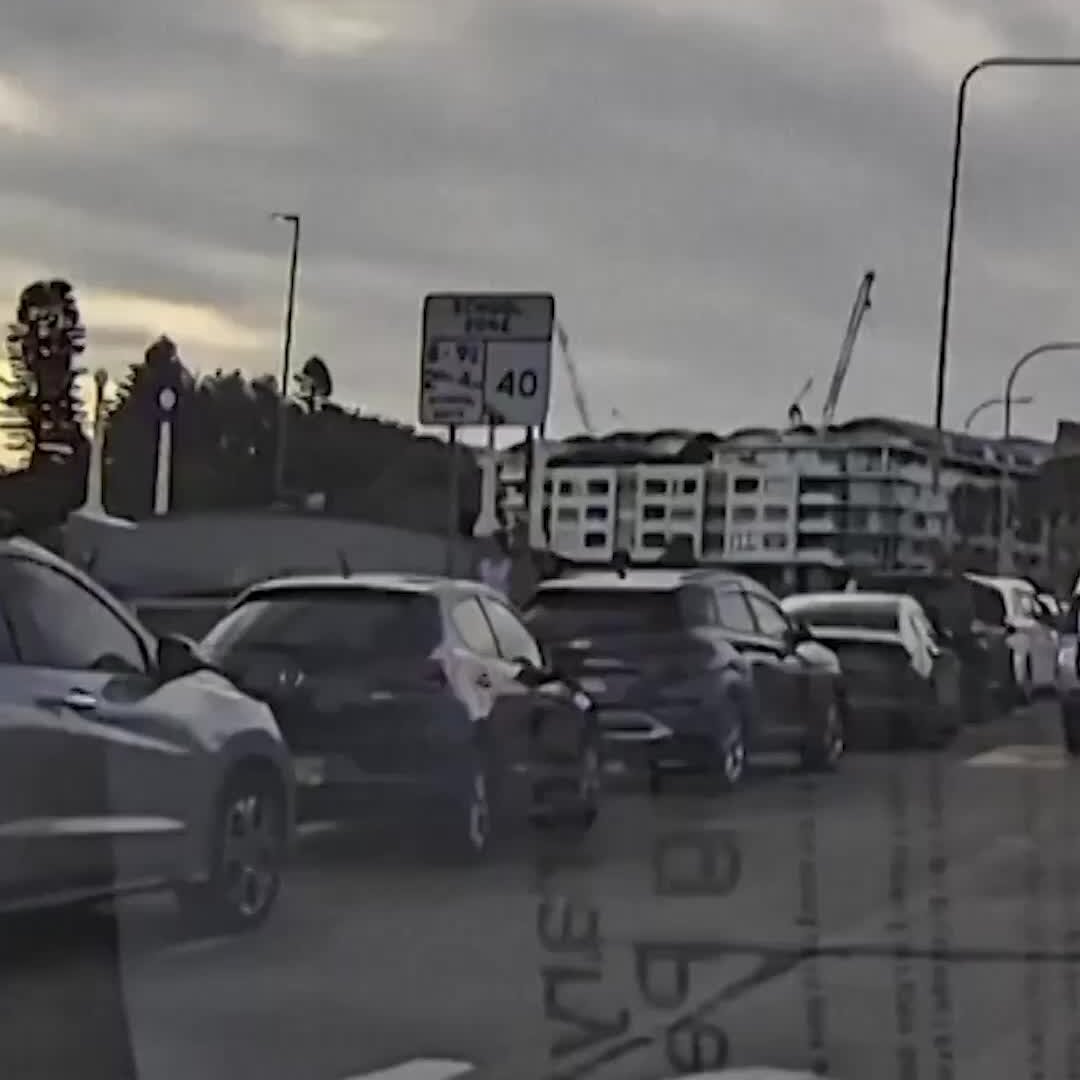 Dashcam Footage Shows Couple Confronting a Suspected Bondi Beach Gunman