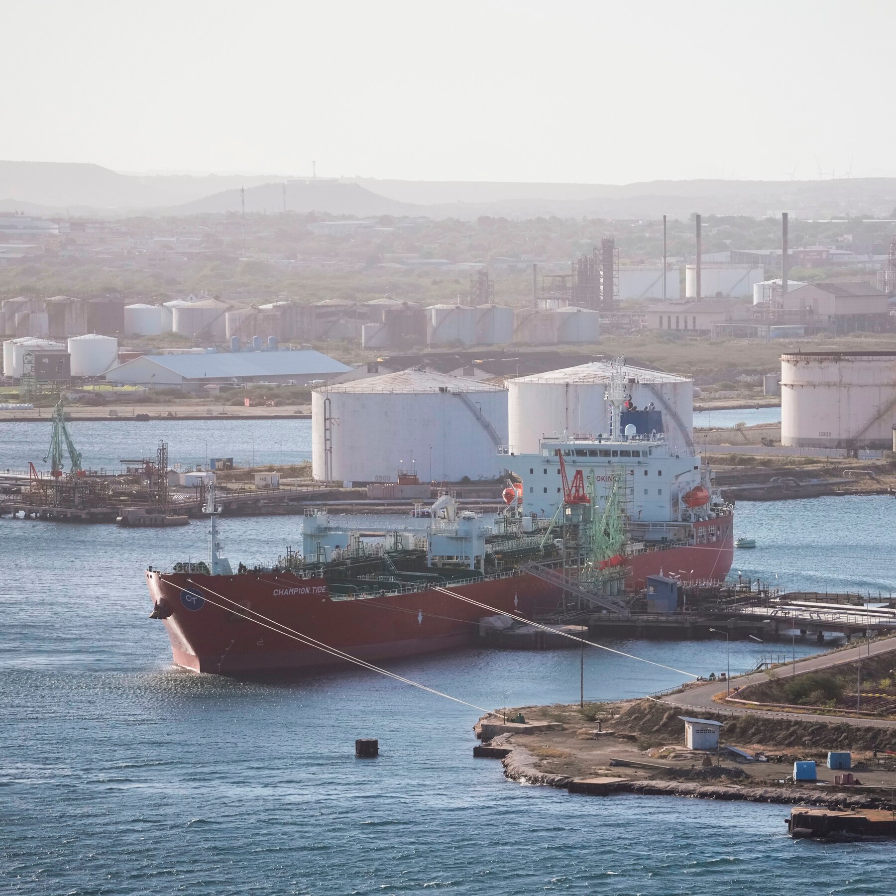 Oil Prices Climb and Bonds Falter as Iran War Raises Inflation Fears