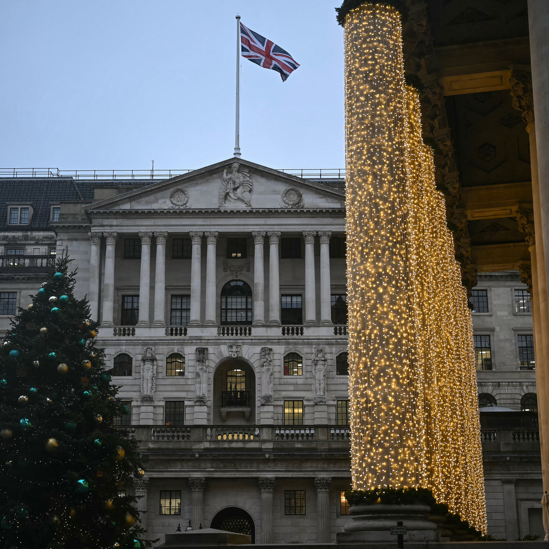 Interest Rate Cut and Slower Inflation Offer Britons a Reprieve