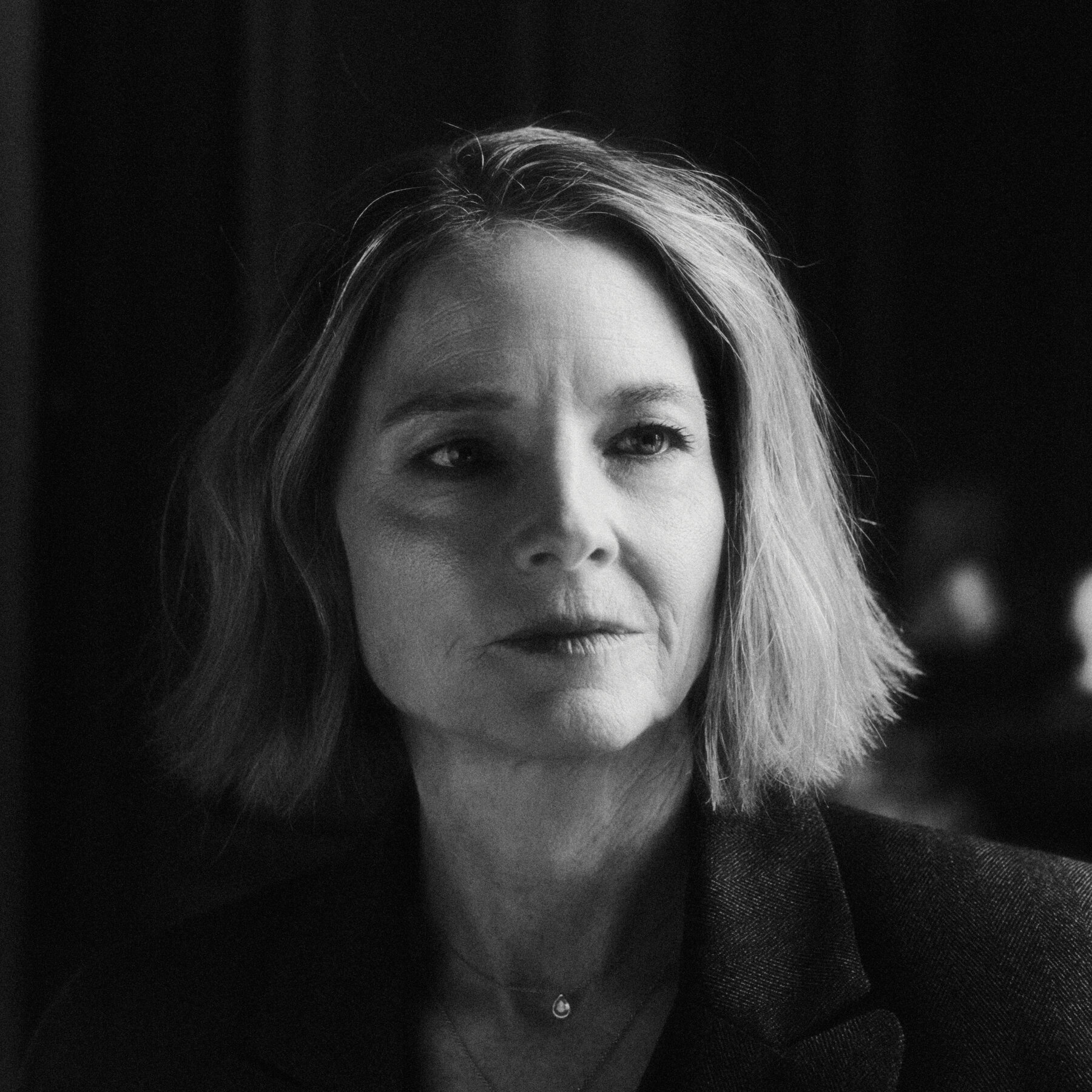 Jodie Foster: An American Oscar-Winner in Paris