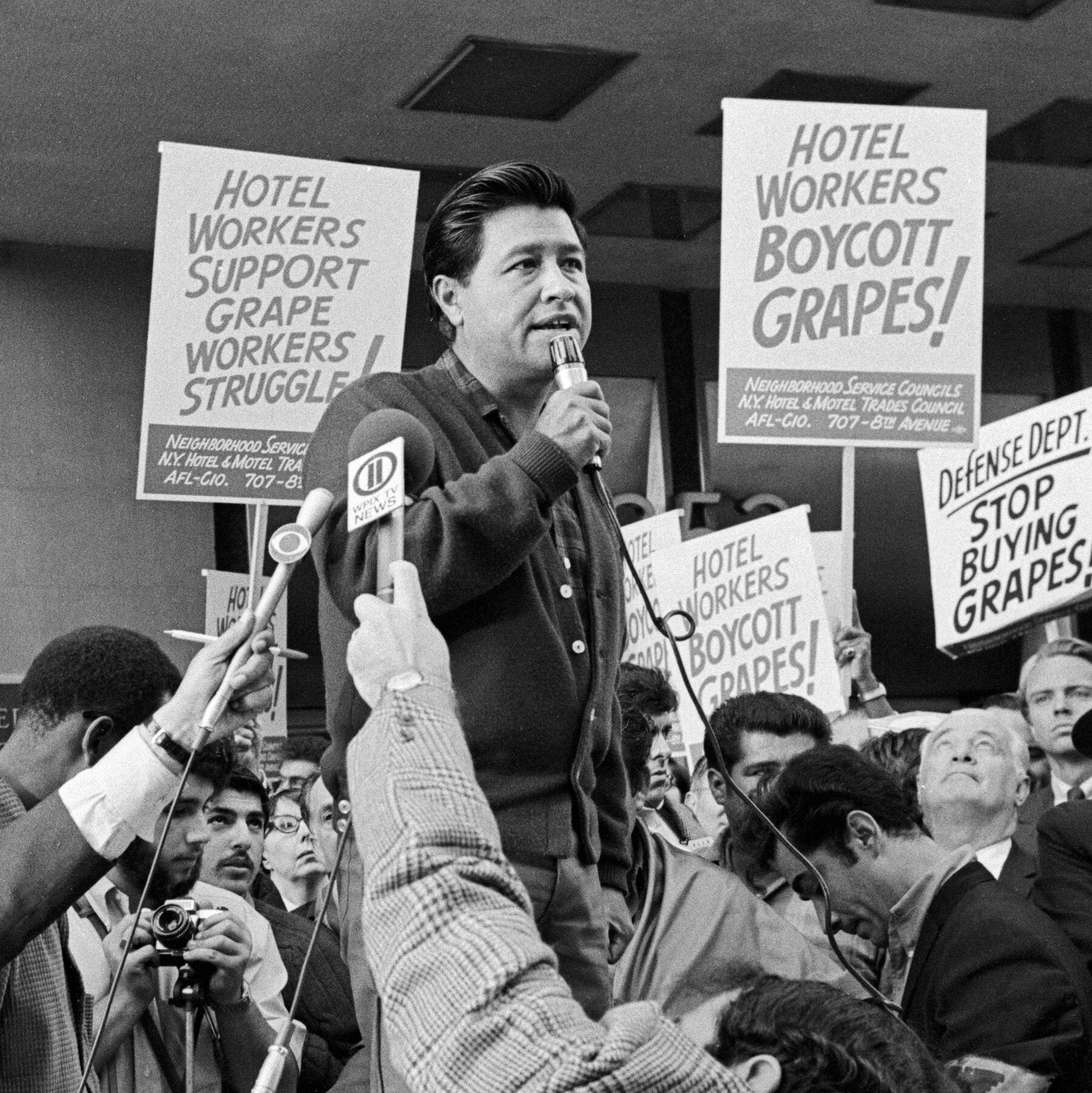 Revelations of Cesar Chavez’s Abuse Spur a Widespread Outcry
