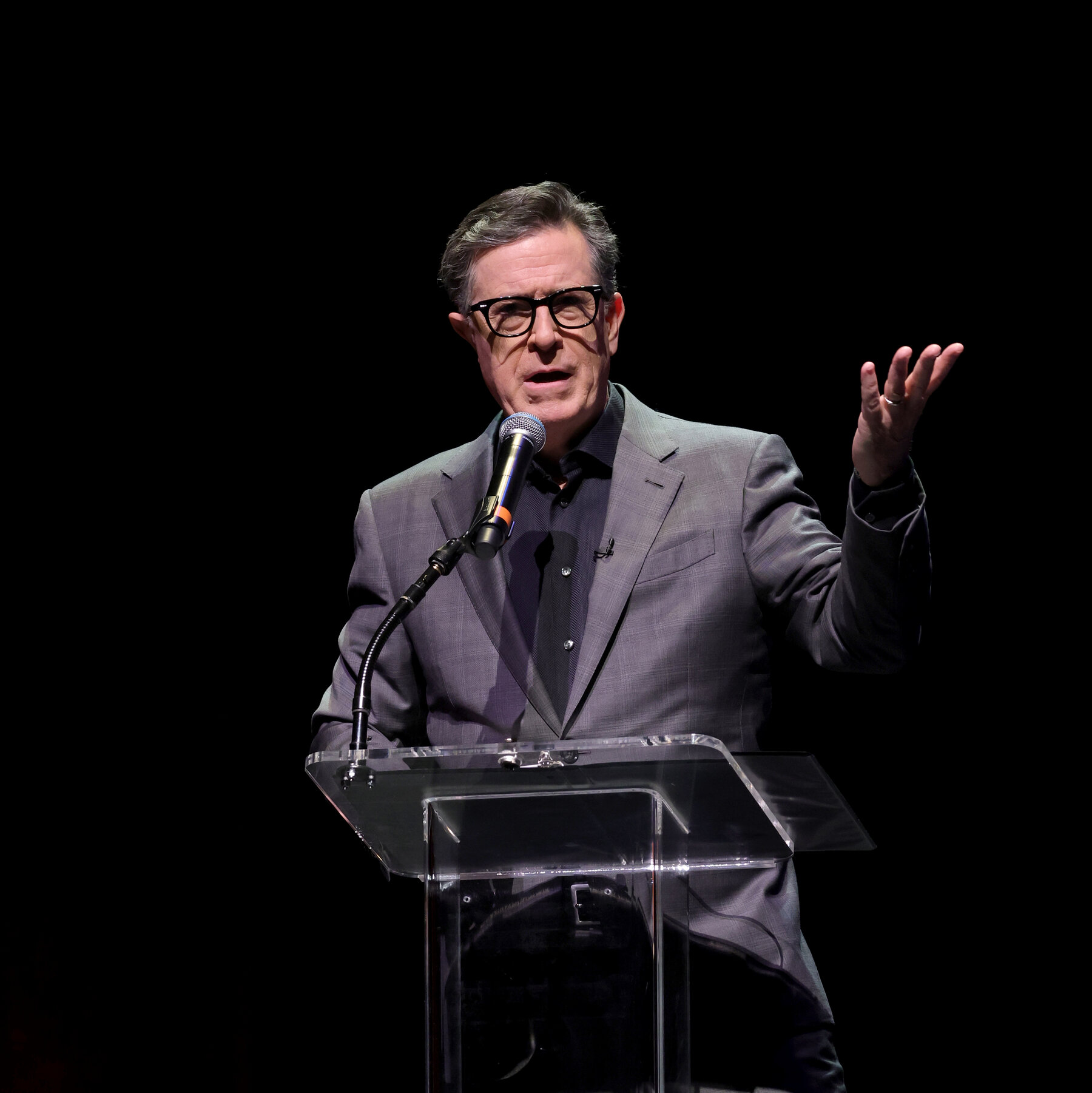 Colbert Says CBS Barred Interview With Democrat, and Search Teams Scramble After Lake Tahoe Avalanche