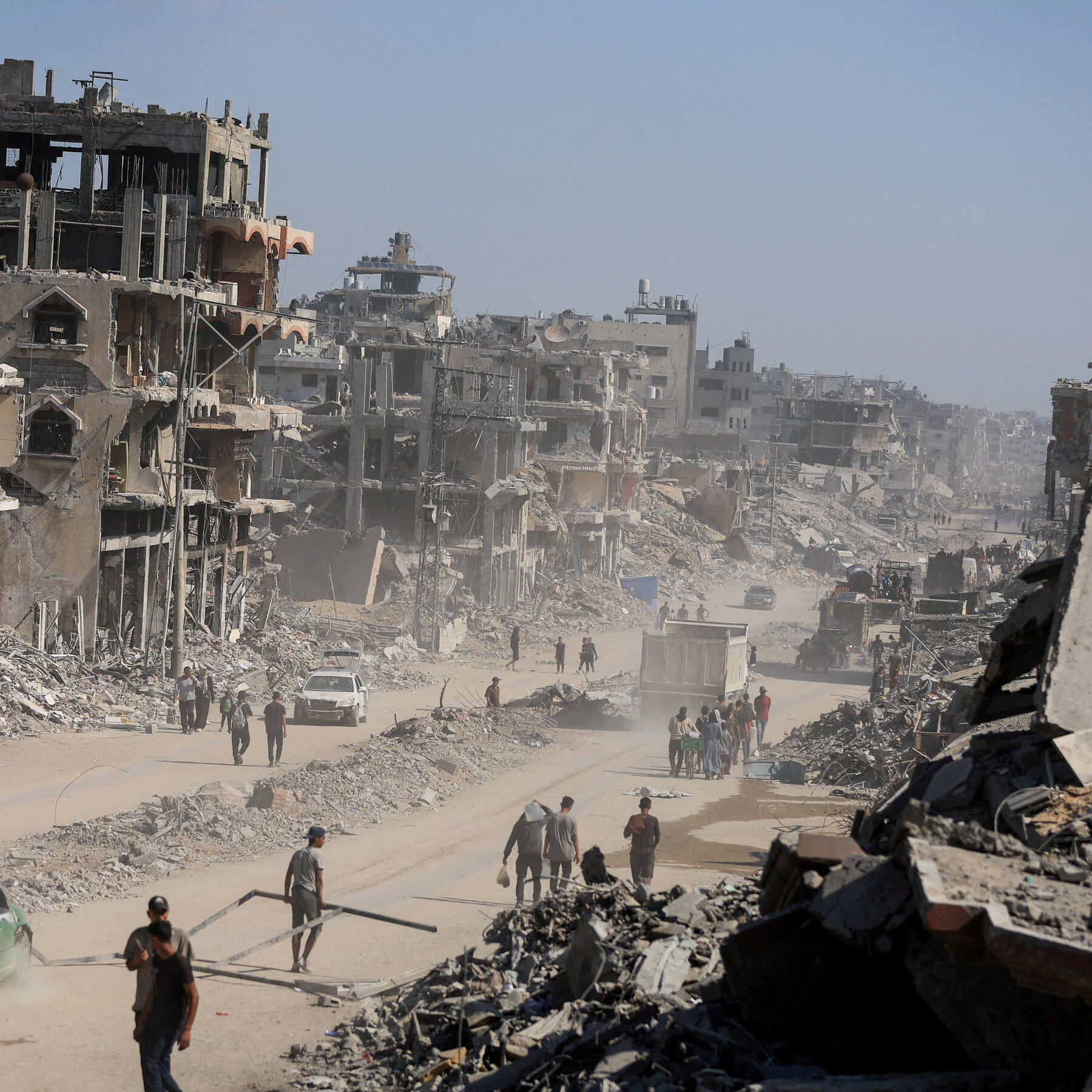 Israeli Military Fires on Vehicle, Saying It Crossed Gaza Cease-Fire Line