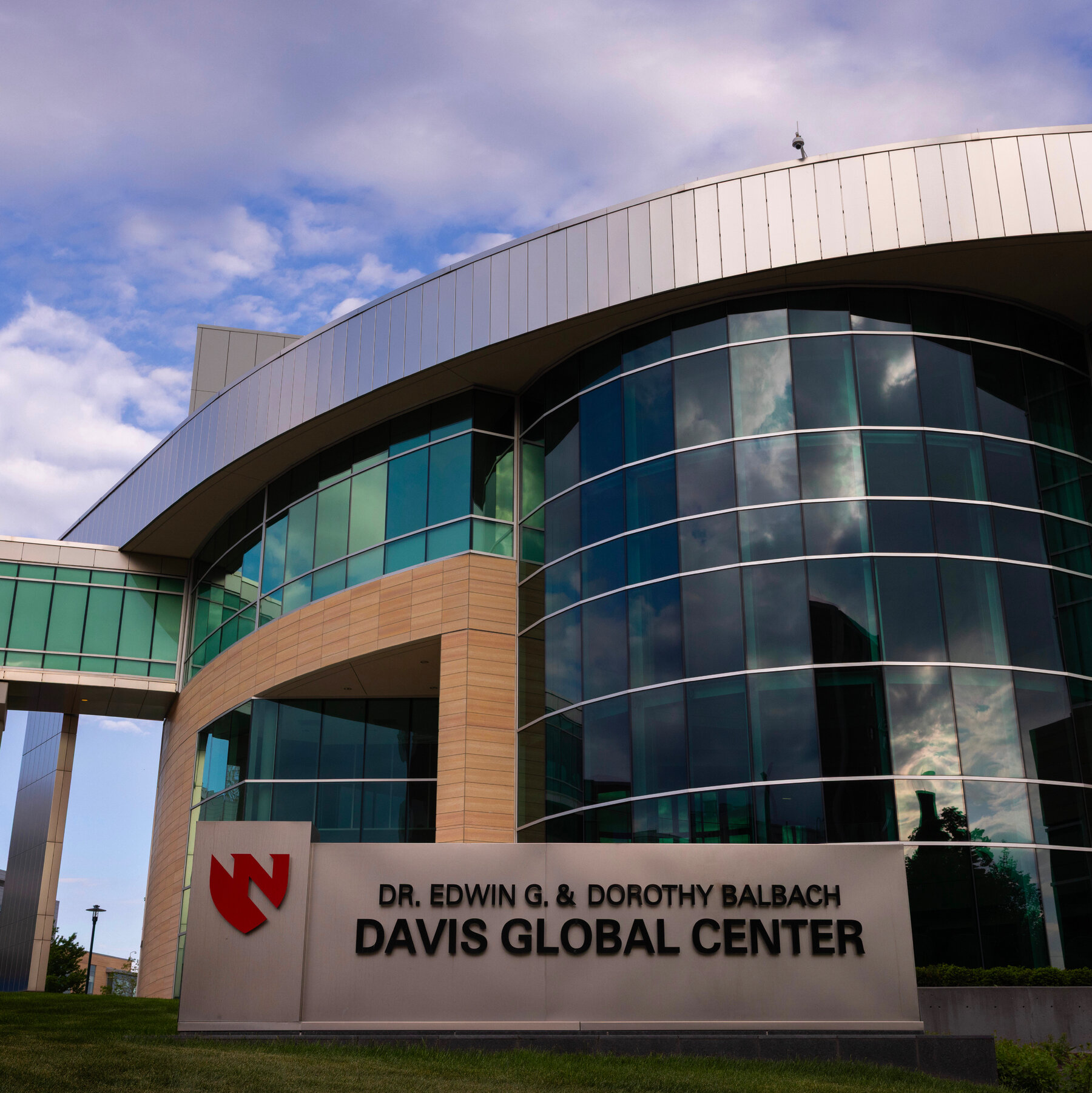 American Hantavirus Patient Ordered to Stay in Quarantine Despite Plans to Leave