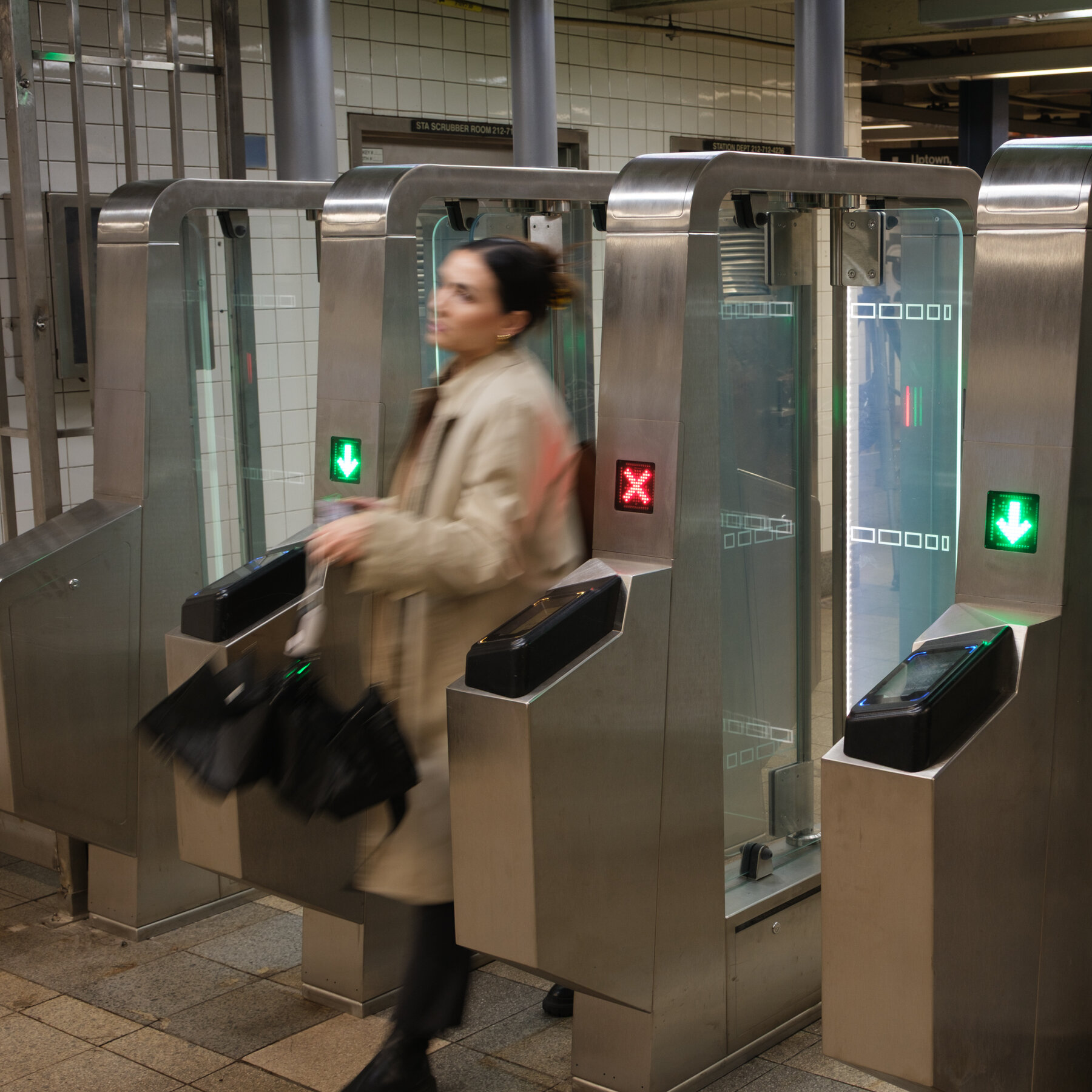 Bumpy Rollout for New Gates Meant to Stop Subway Fare Evasion