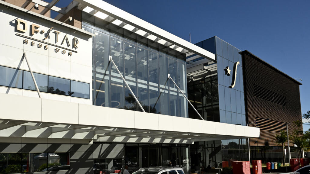 Brazil’s jailed ex-president Bolsonaro undergoes 'successful' hernia surgery