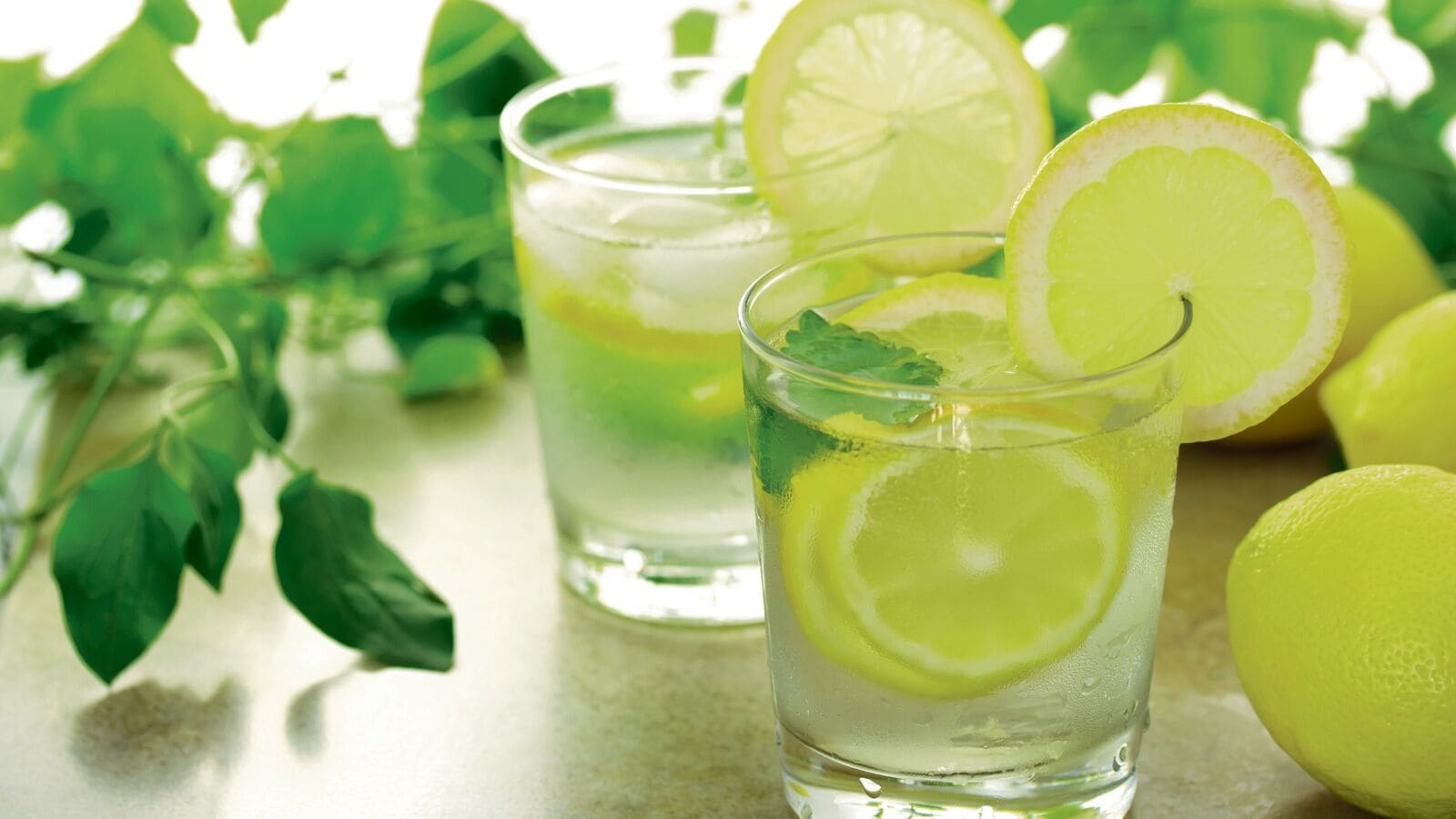 Does warm lemon water actually deliver on its promises? Here’s what 15-day test reveals