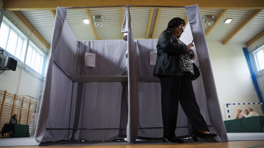 Poland high-stakes presidential vote puts EU role in balance