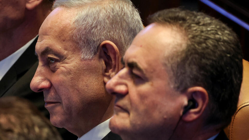 Israeli government targets second-most popular radio station