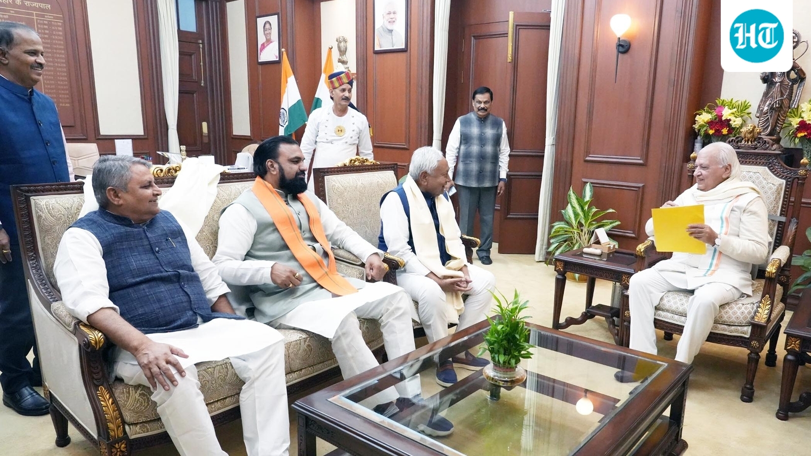 Bihar govt formation LIVE: Nitish Kumar to resign as CM on Nov 19, grand oath-taking ceremony on Thursday