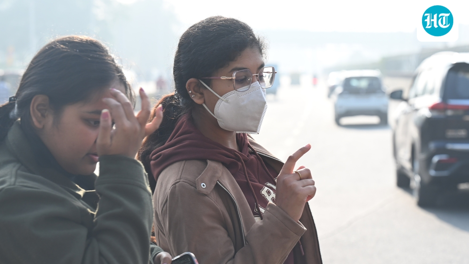Parts of Delhi see ‘moderate’ AQI after weeks of toxic air, GRAP curbs relaxed; fog warning issued