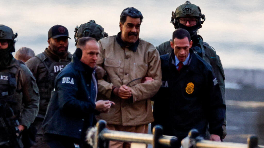 Nicolas Maduro arrives at New York courthouse to face drug charges