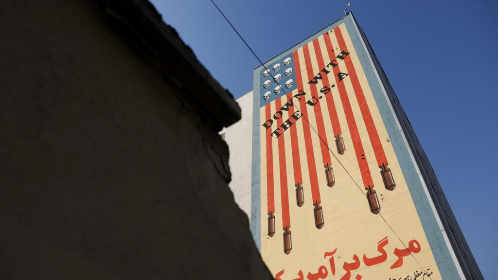 Between US and Iran, "an apparent push for diplomacy" despite the "chest-thumping"