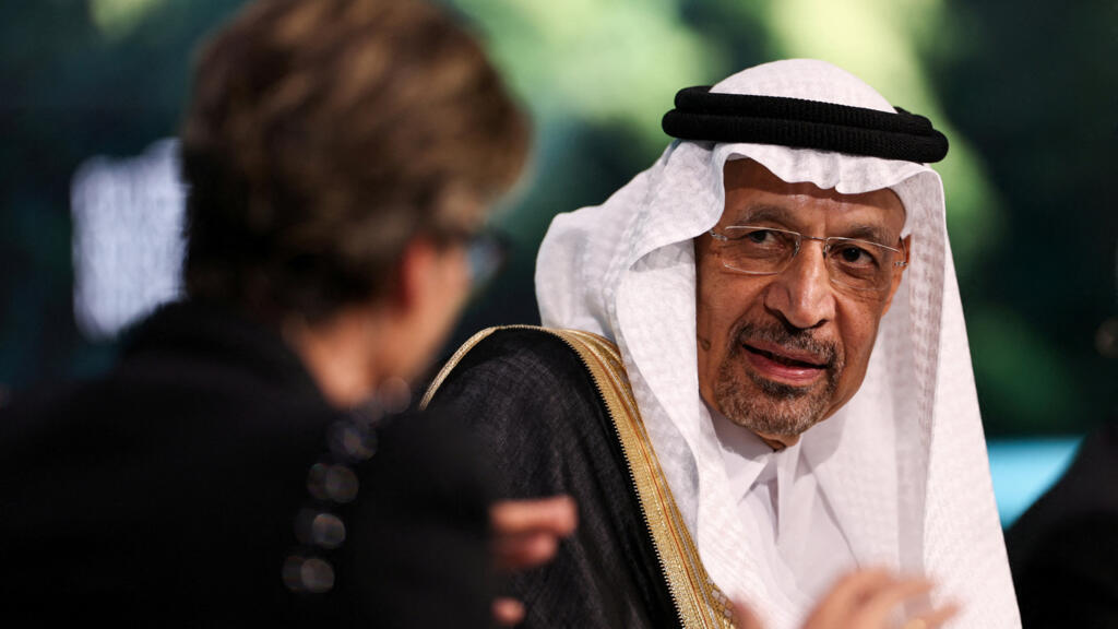 Saudi Arabia to invest billions of dollars in Syria, including joint airline and telecom project