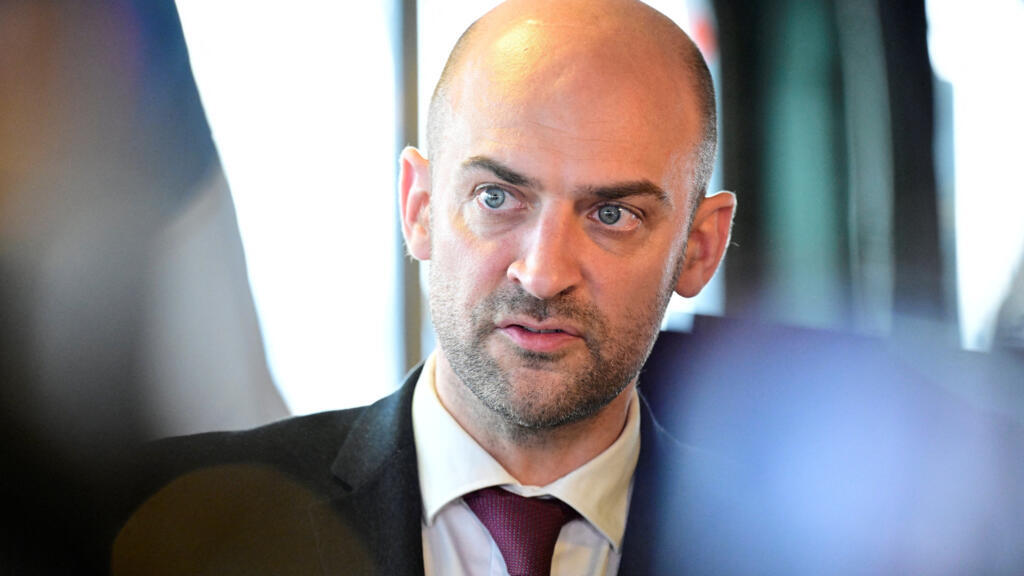 France's FM to visit Lebanon in show of 'support and solidarity' amid Middle East war