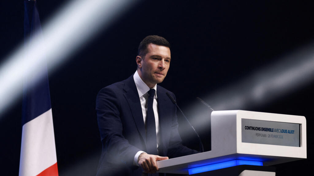 French far right eyes Marseille upset after strong showing in mayoral elections