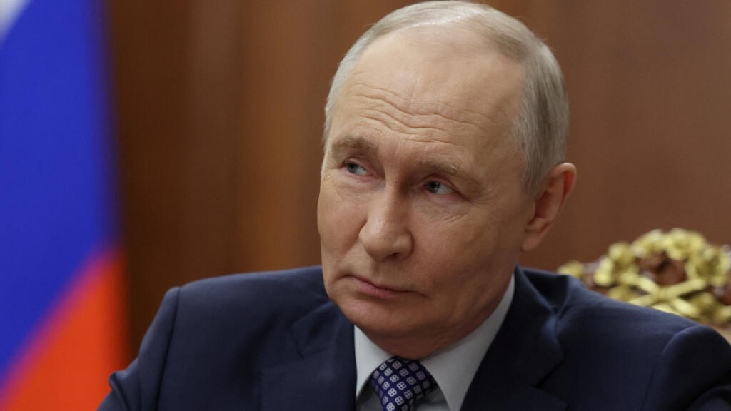 Putin announces Orthodox Easter ceasefire in Ukraine after Kyiv proposes same