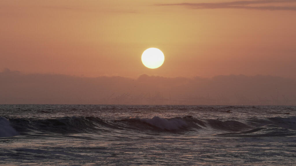 Oceans reach hottest June on record as El Niño threatens higher temperatures
