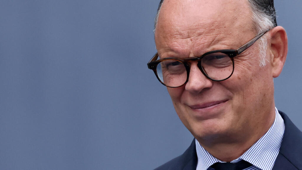 Does the French right have a chance of defeating the far right in the election?